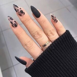 Matte Black and Leopard Print Nail Art Stiletto Press-On Nails Set